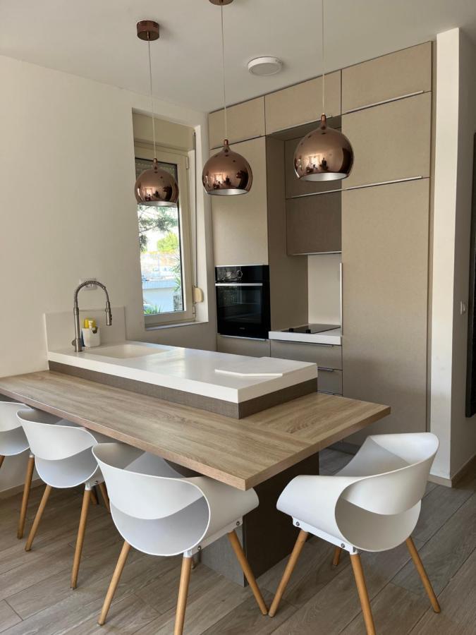 Atina Apartment, City Centre Budva ,Luxurious, Bright, Parking Kültér fotó