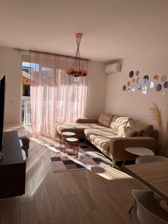 Atina Apartment, City Centre Budva ,Luxurious, Bright, Parking Kültér fotó