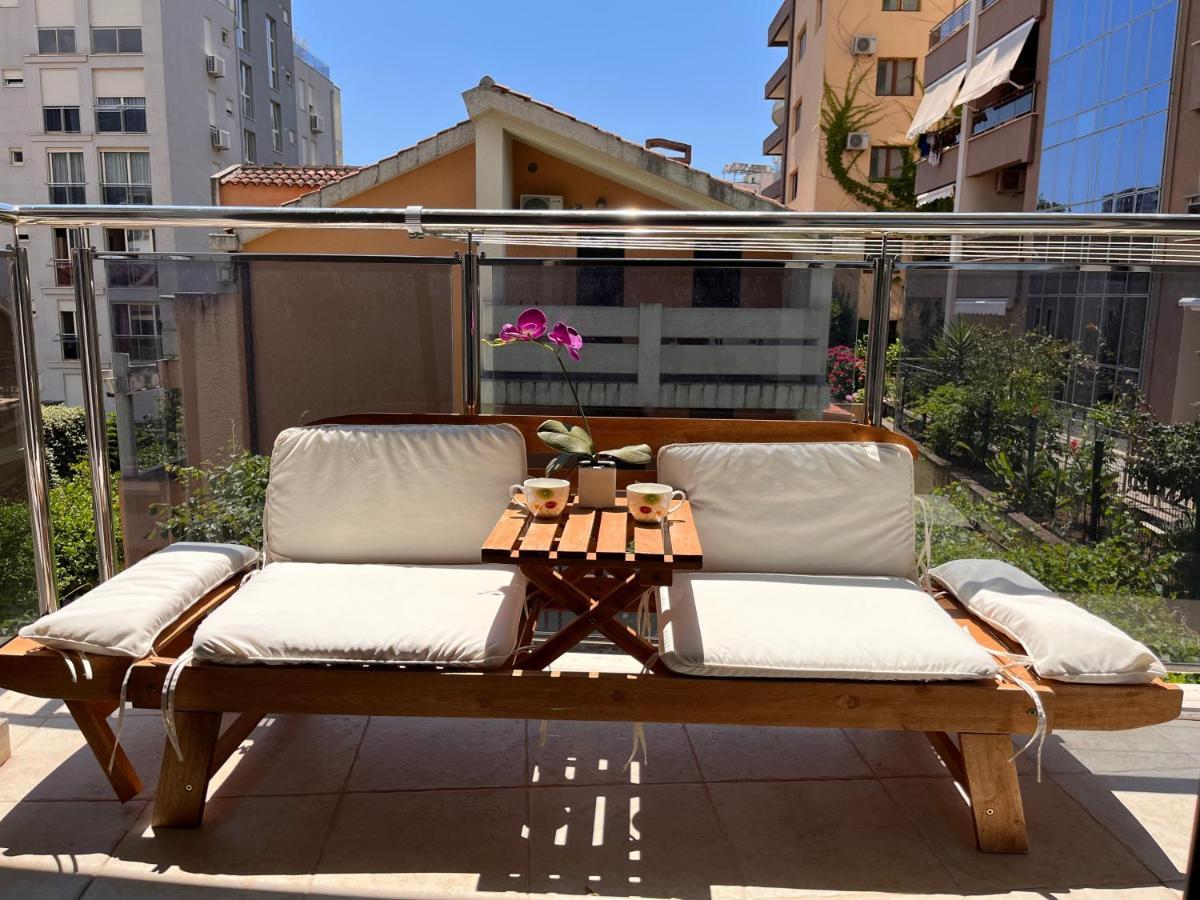Atina Apartment, City Centre Budva ,Luxurious, Bright, Parking Kültér fotó