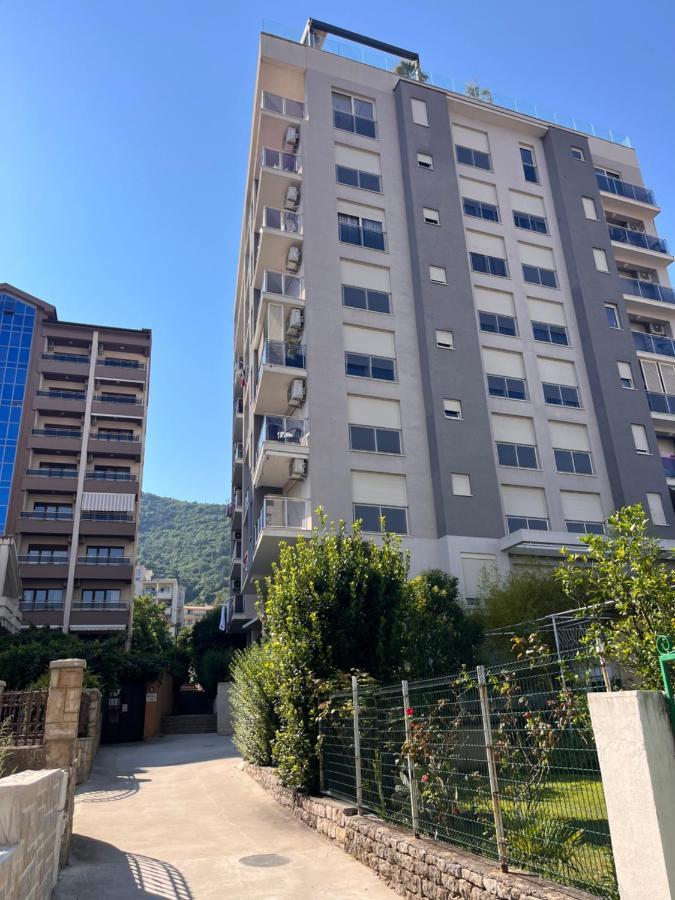 Atina Apartment, City Centre Budva ,Luxurious, Bright, Parking Kültér fotó